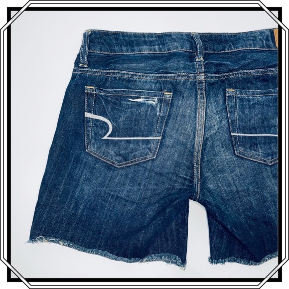 American Eagle Distressed Denim Shorts Size 2 - Picture 8 of 8